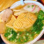 たい焼きラーメン餡じゃない⁉︎(名代 中華そば 山金 新見店)