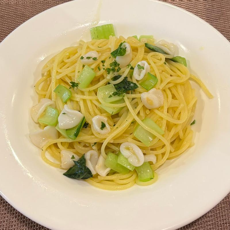 ヤリイカと小松菜のペペロンチーノ(La Coccinella （ラコッチネッラ）)