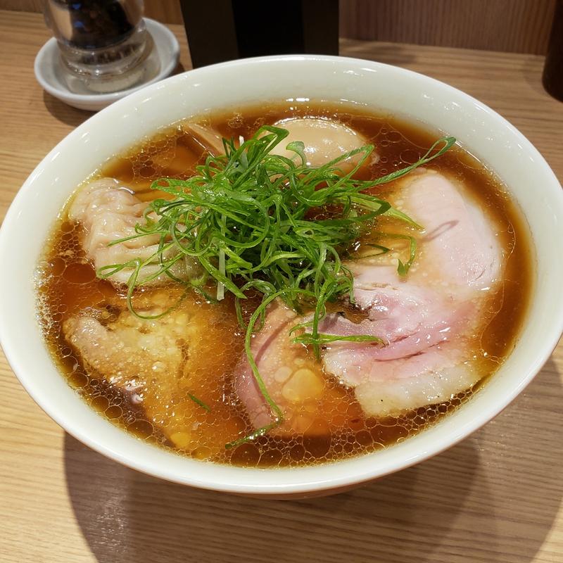 特製醤油らぁ麺(中村麺三郎商店)