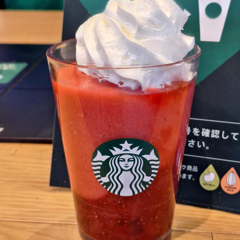 THE苺フラペチーノ(スターバックス コーヒー イオンタウン伊賀上野店)