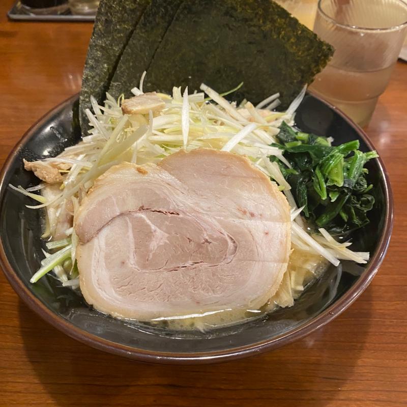 ネギラーメン(横濱家系ラーメン あかね家)