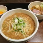 生姜醤油の濃厚ラーメン スタベジ 生たまご