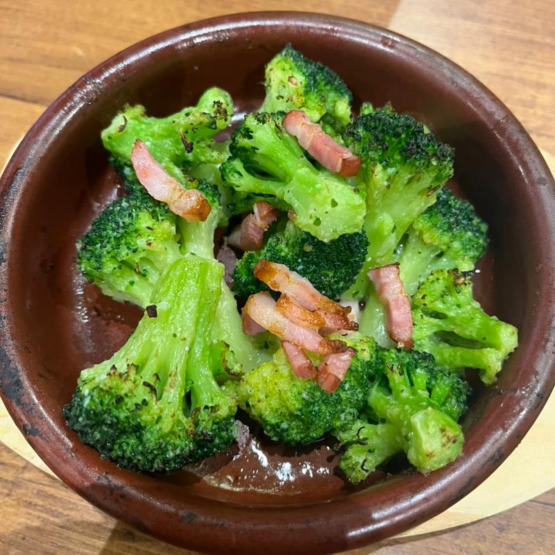 ブロッコリーのガーリックソテー(オリーブの丘 君津駅前店)