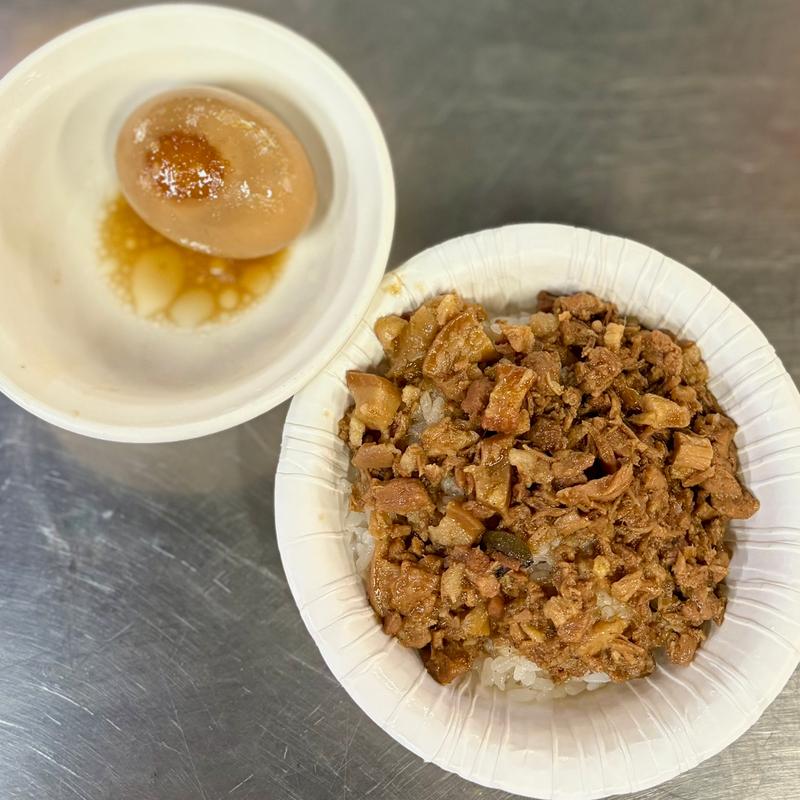 魯肉飯(山河魯肉飯)