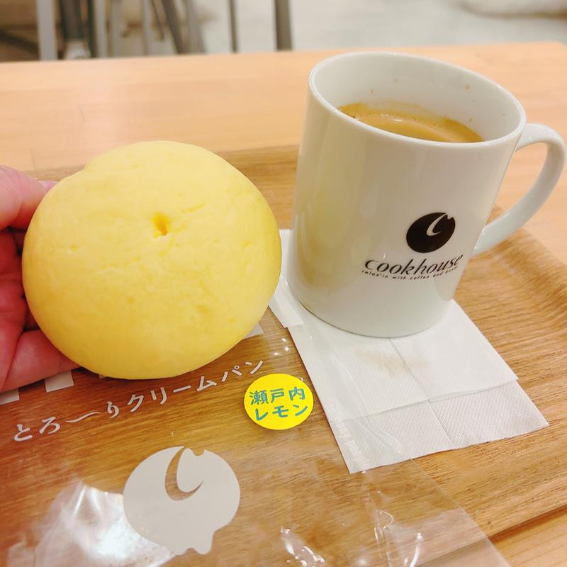 とろ〜りクリームパン 瀬戸内レモン(クックハウス 京阪守口店)