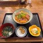 海鮮丼