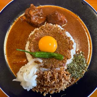 KOYAMAチキンと東京キーマのあいがけ