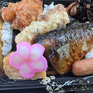 のっけ弁当（煮サバ）