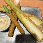アスパラと皮付きヤングコーンのフライ(YEBISU BAR)