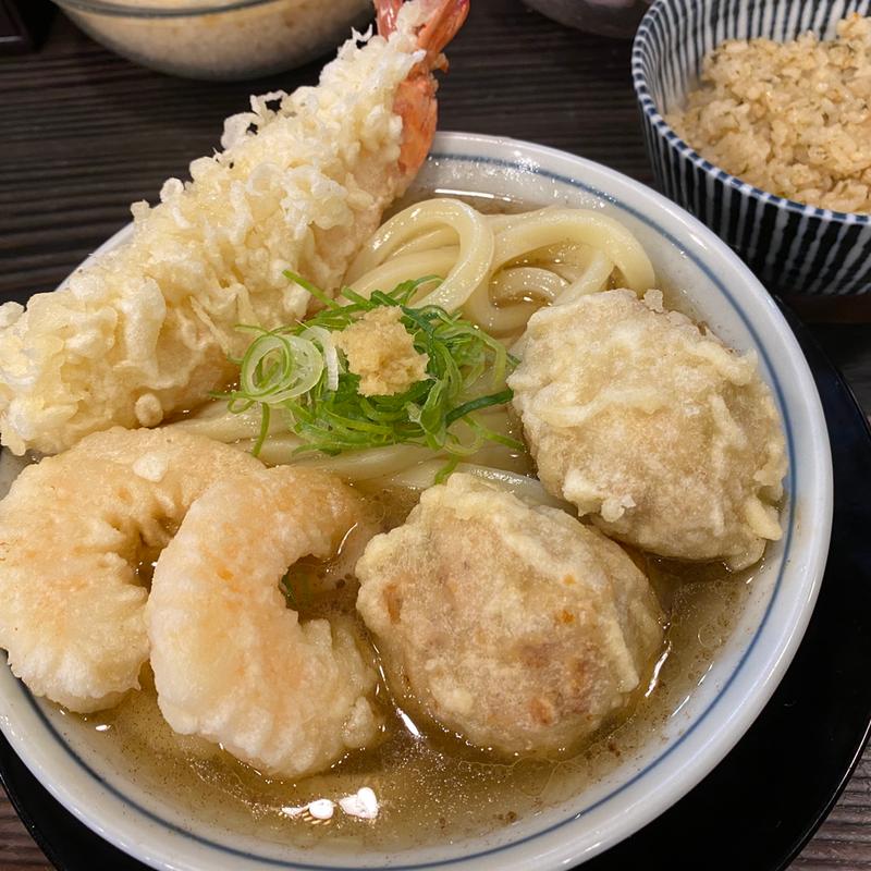 淡麗アゴ出汁【温】（大海老天付き）(馬車道うどん 頑陣本店)