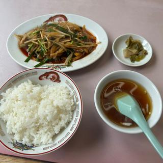 モツ炒め定食