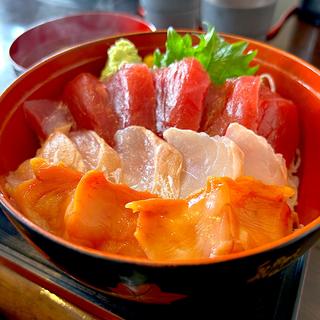 三色丼