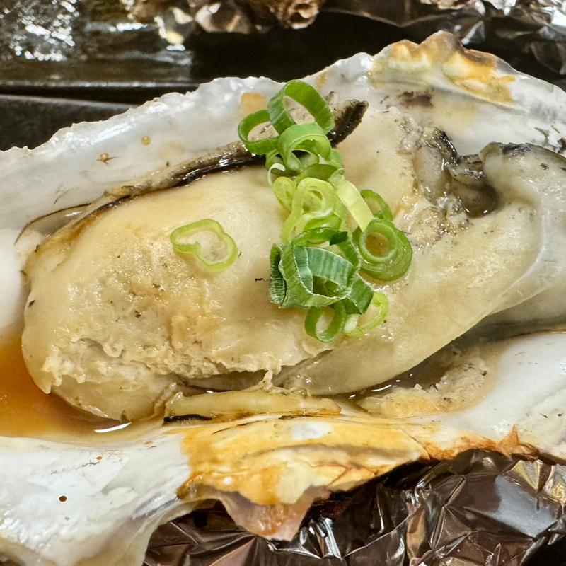 焼き牡蠣(串焼き 与兵)