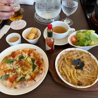 マルゲリータ&トリュフ薫るポルチーニグラタン