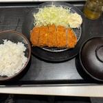 ロースかつ定食(松のや 西新宿店)