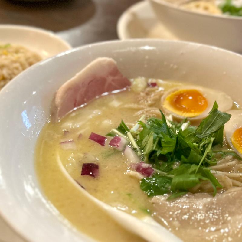 魚介鶏豚骨らぁめん(らぁめん ぐうたら)