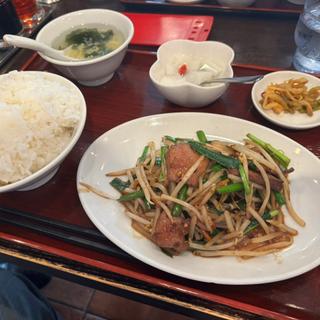 レバニラ炒め定食