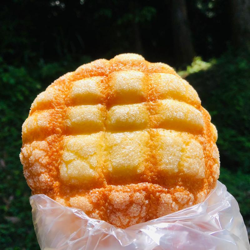 クリームメロンパン(パン工房カレン)