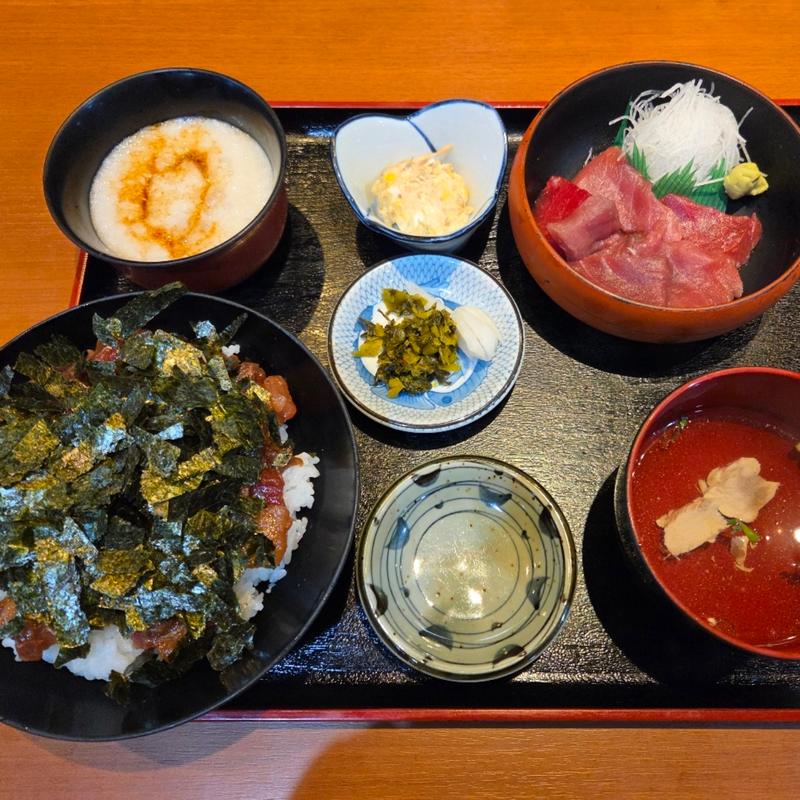 鉄火丼定食(まぐろ料理 紀文)