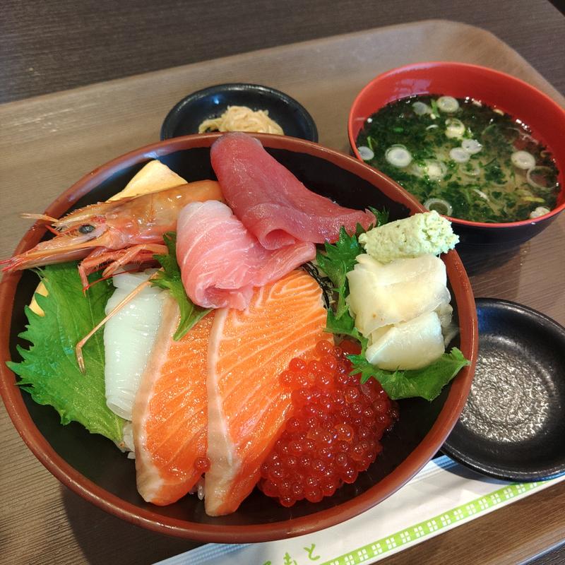 食彩五色丼(閖上マリンキッチン)