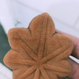 もみじ饅頭(スミヨシ 広島駅キヨスク売店・松茸販売)