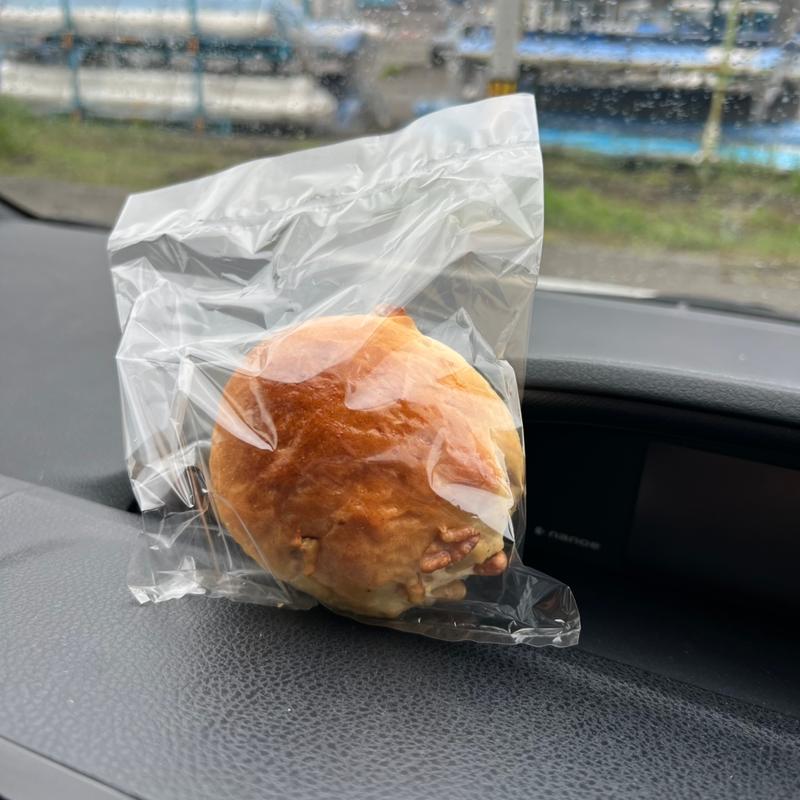 たくさんクルミ(ベーカリーファブリカ)