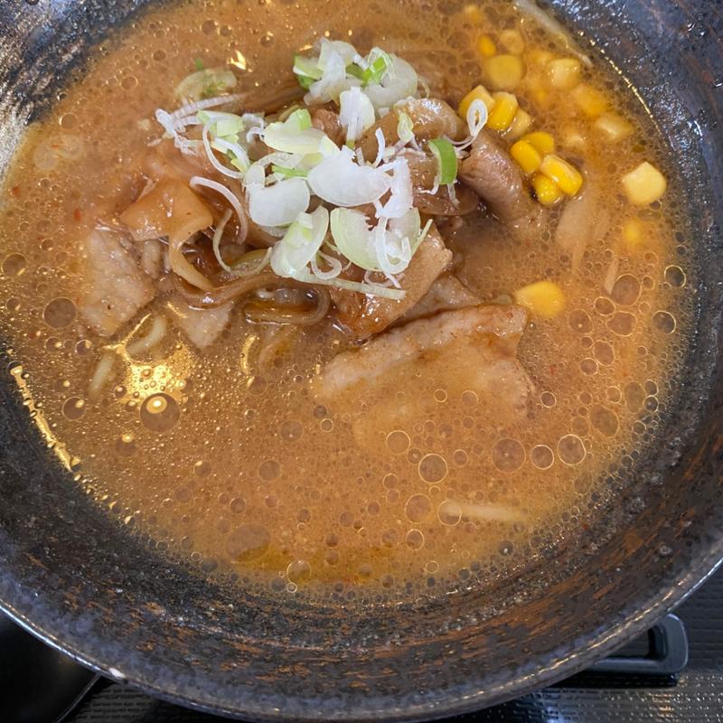 肉味噌ラーメン(ごはん食べるところ大倉)
