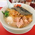 味玉塩ピリ辛ネギラーメン
