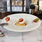 なめらか生プリンいちご添え