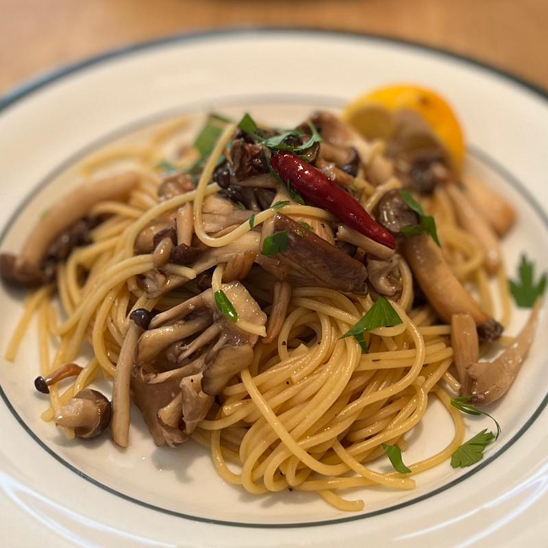 きのこのペペロンチーノ(こむぎこ)