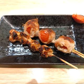 ひざなんこつ＆トマト巻き(大衆酒場 といろ)