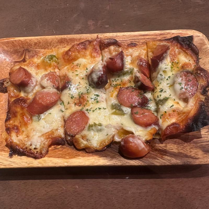 燻製のチョリソーの辛いピザ(スモキチ )