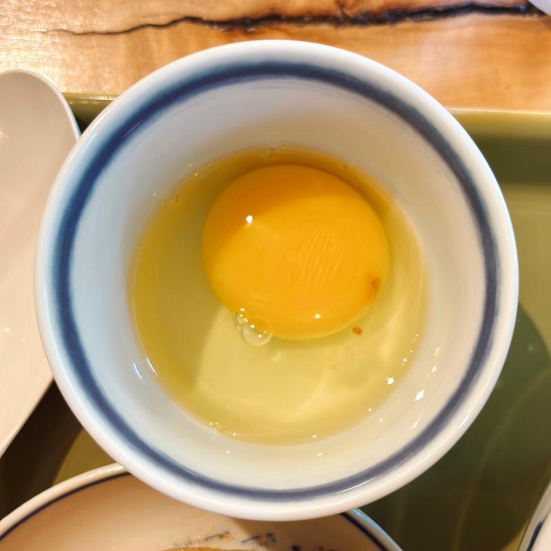 生卵(自家製麺の店 MOJO HAND)