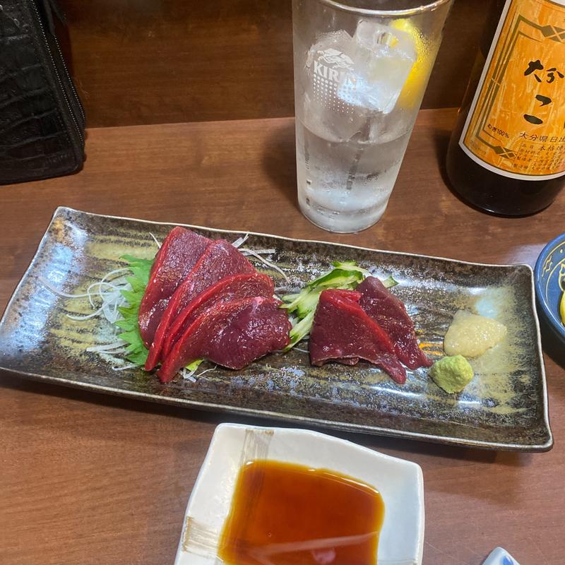 生クジラ刺身(味処●酒処 とらや)