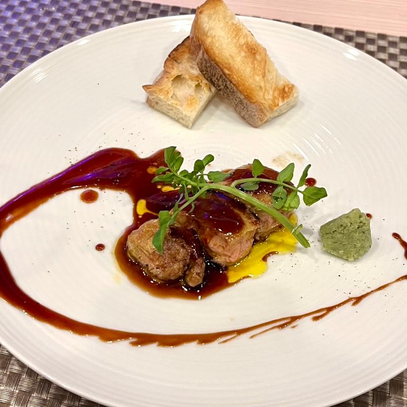 フォアグラの赤ワインソース（おまかせコース）(鉄板料理 かえる)