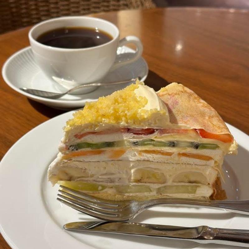 ミルクレープ(HARBS 二子玉川店)