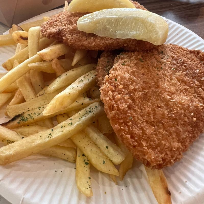 シュニッツェル(パウラーナーインビス)