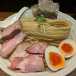 特製濃厚豚骨魚介つけ麺(麺処はら田)