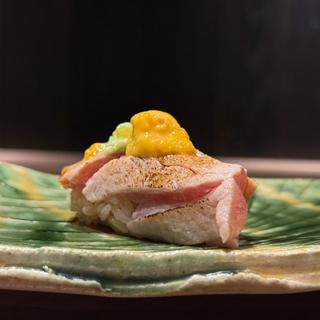 炙りとろと雲丹