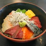 ランチ海鮮丼(海鮮茶屋 濱膳 （かいせんぢゃや はまぜん）)