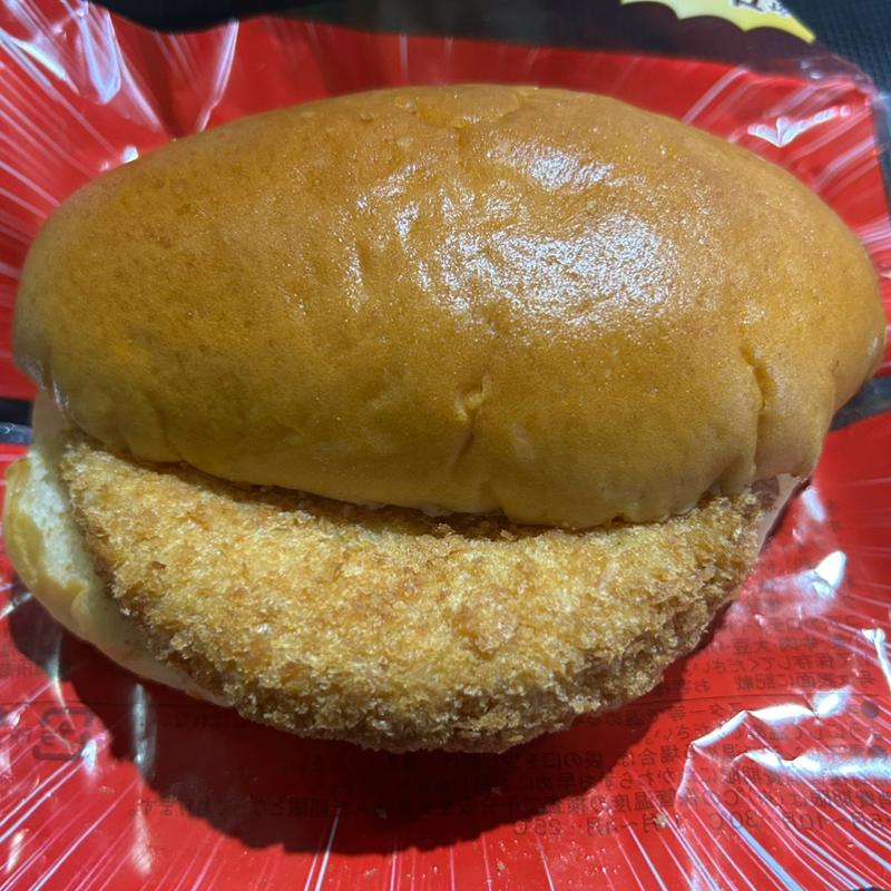 牛肉入りコロッケパン(ローソン 宇治田原工業団地前店)