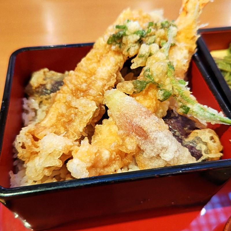 活〆真穴子と大海老の天重(味の民芸 丸山台店)