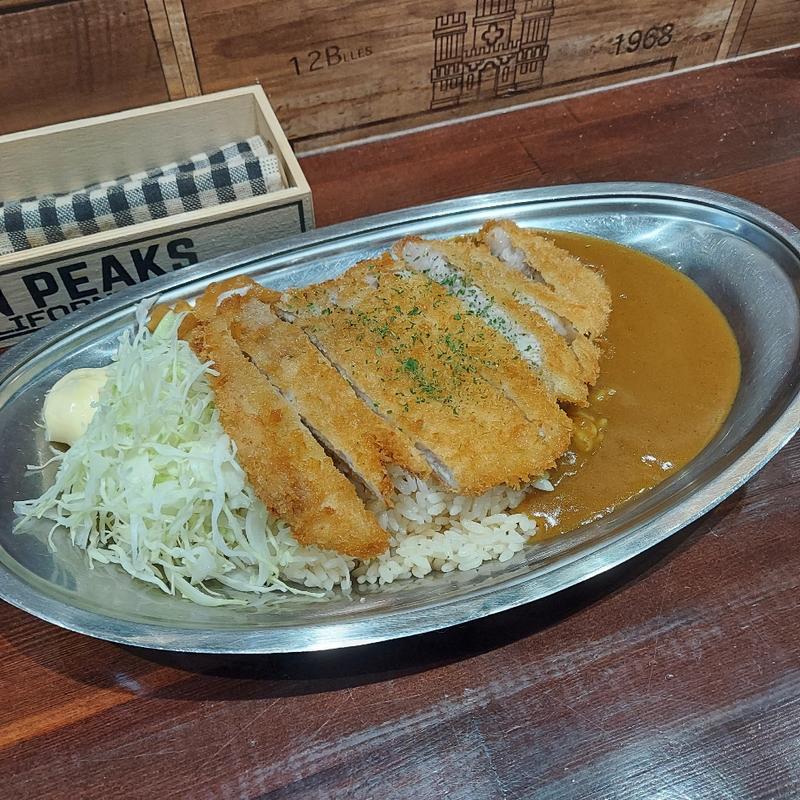 ロースカツカレー(カレー・ザ・ロック)