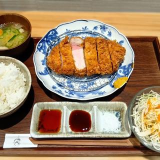 茶美豚リブロースカツ定食 230g(米処神米)