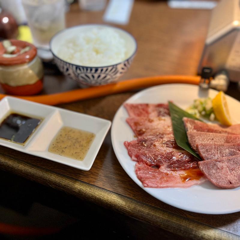 Dランチ/登別牛・牛タンセット(焼肉居酒屋 ぐうちょきぱ)