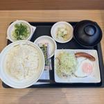 ハムエッグ定食