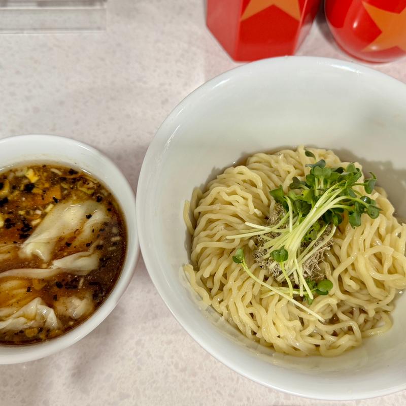 焦がしねぎ油のジンジャーブラック昆布水つけ麺(ラーメン星印 )