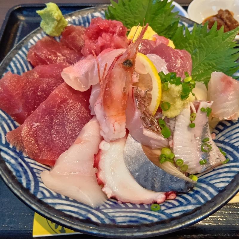 (ぎょ魚蔵部(ぎょぎょくらぶ))