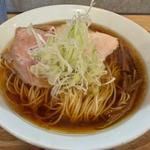 地鶏生醤油らぁ麺