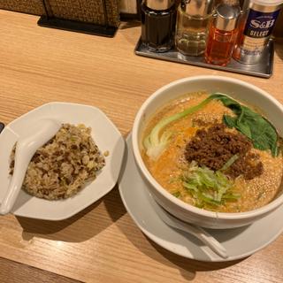 白胡麻担々麺セット